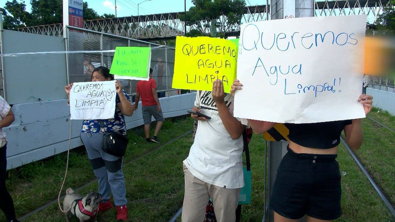 Por Tercer Día Consecutivo, Protestan por la Mala Calidad del Agua en Guadalajara