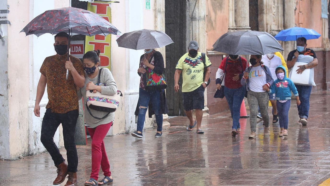 Suspenden Clases en 8 Municipios de Michoacán por Tormenta Tropical Simon