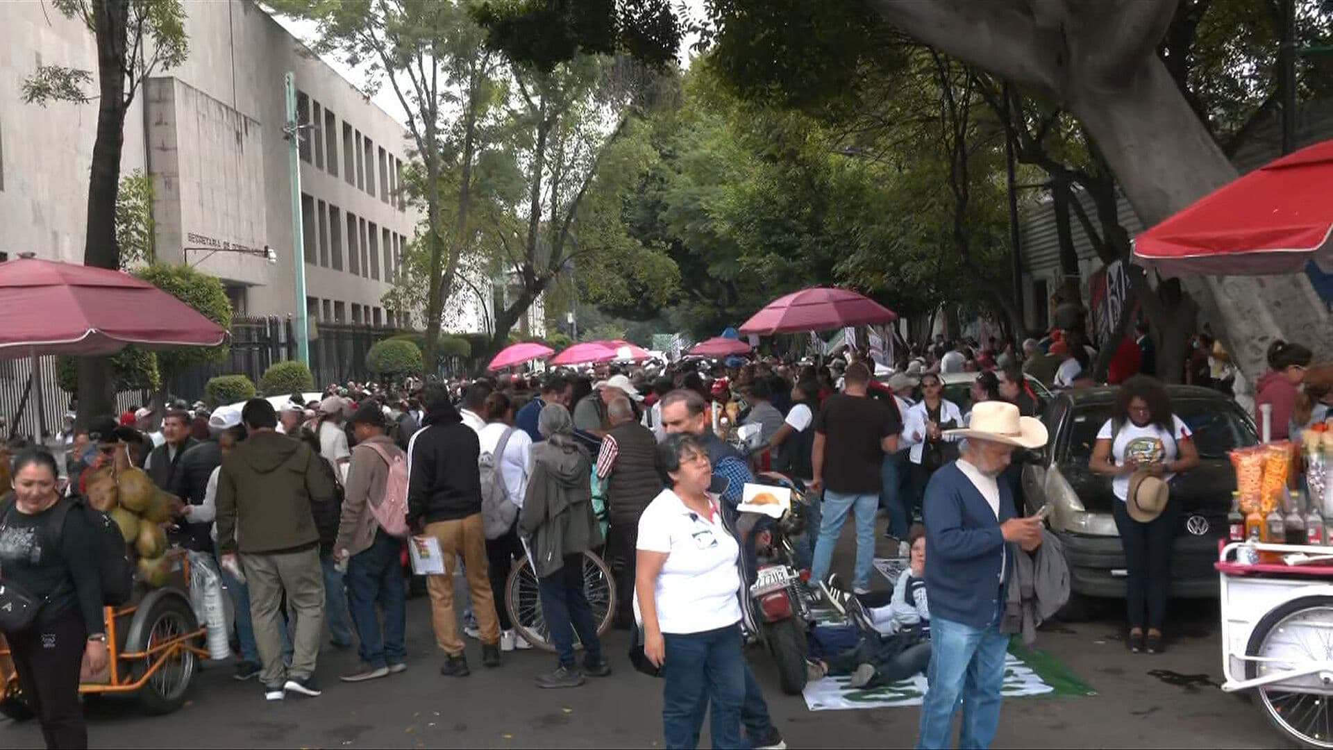 Trabajadores Sindicalizados del IMSS Protestan Frente a Segob