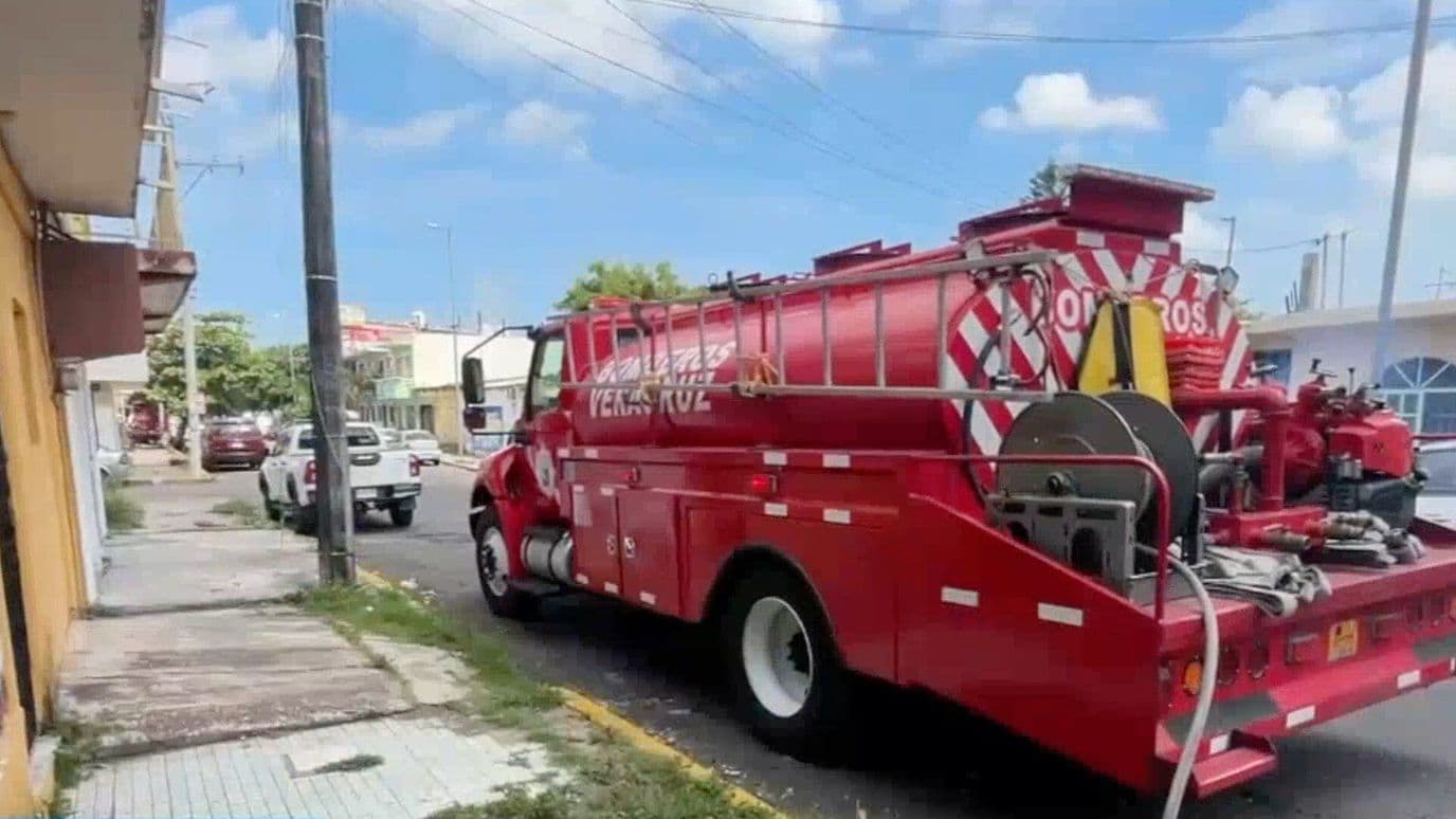 Quema de Cables Moviliza a Cuerpos de Emergencia en Veracruz