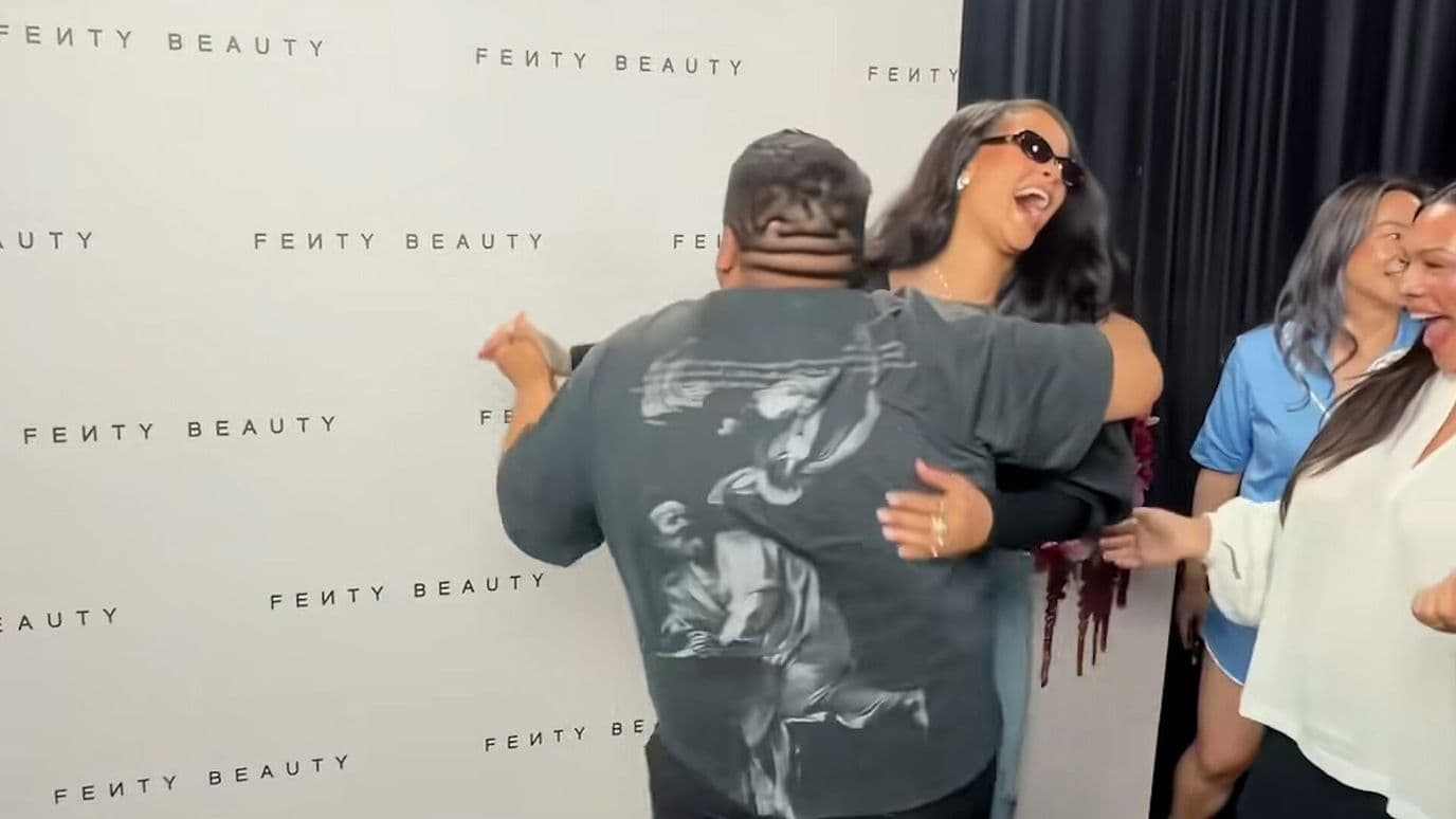 Rihanna Se Puso a Bailar Quebradita