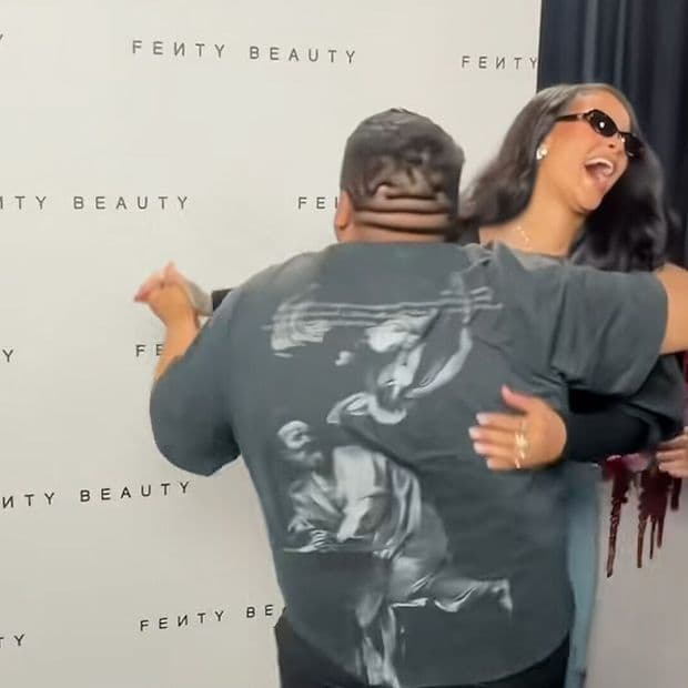 Rihanna Sorprende Bailando Quebradita Junto al Comediante Leo González