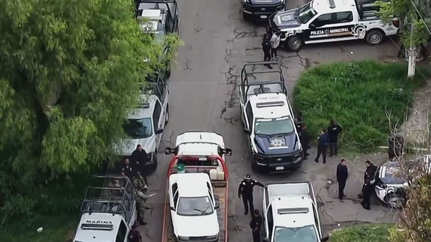 Cronología | Hallan sin Vida Dos Cuerpos al Interior de un Vehículo en Ecatepec