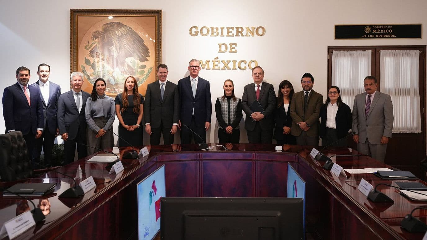 Sheinbaum Se Reúne con Embajador de EUA; ¿Qué Temas Abordaron?