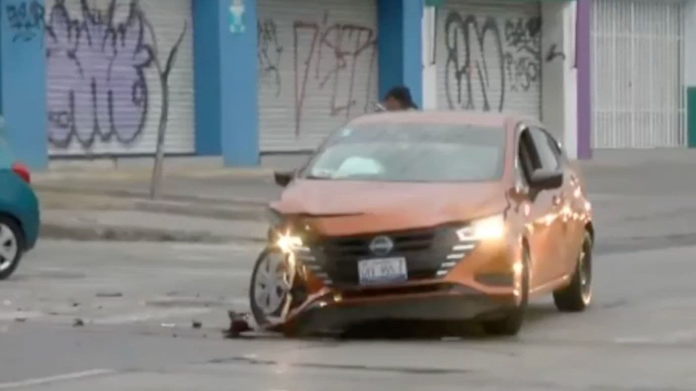 Dos Lesionados Deja un Accidente Entre Dos Vehículos en León, Guanajuato