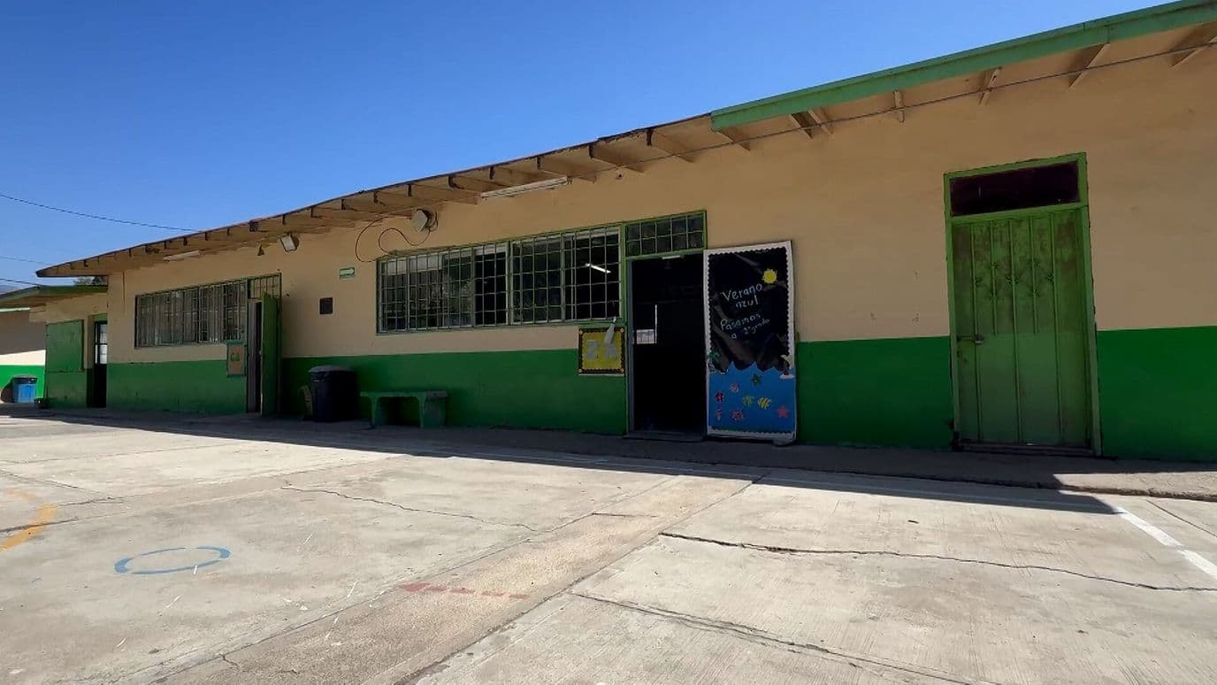 Alertan por Techos Carcomidos y Desniveles en Escuela en Ensenada, BC