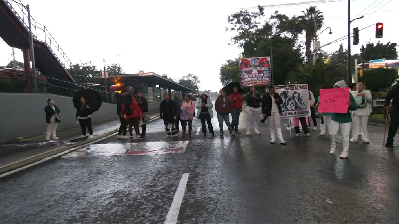 Trabajadores de la Clínica 30 del IMSS, en Iztacalco, se Suman a las Protestas en CDMX