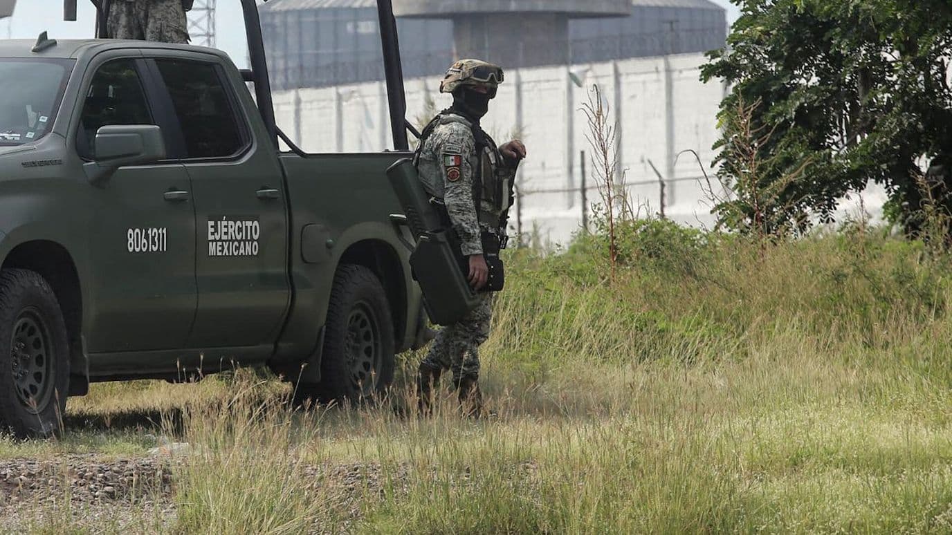 Riña en Penal de Mazatlán Deja Dos Muertos en Segundo Día de Violencia