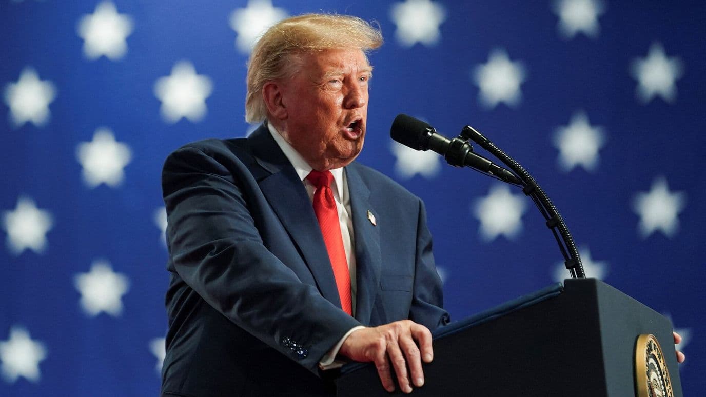 Donald Trump Defiende a Cristóbal Colón de la 'Izquierda Radical'