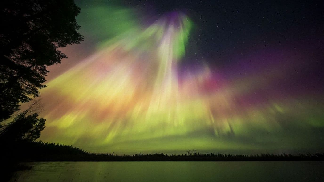 Aurora Boreal Más Intensa de 2026 en Finlandia