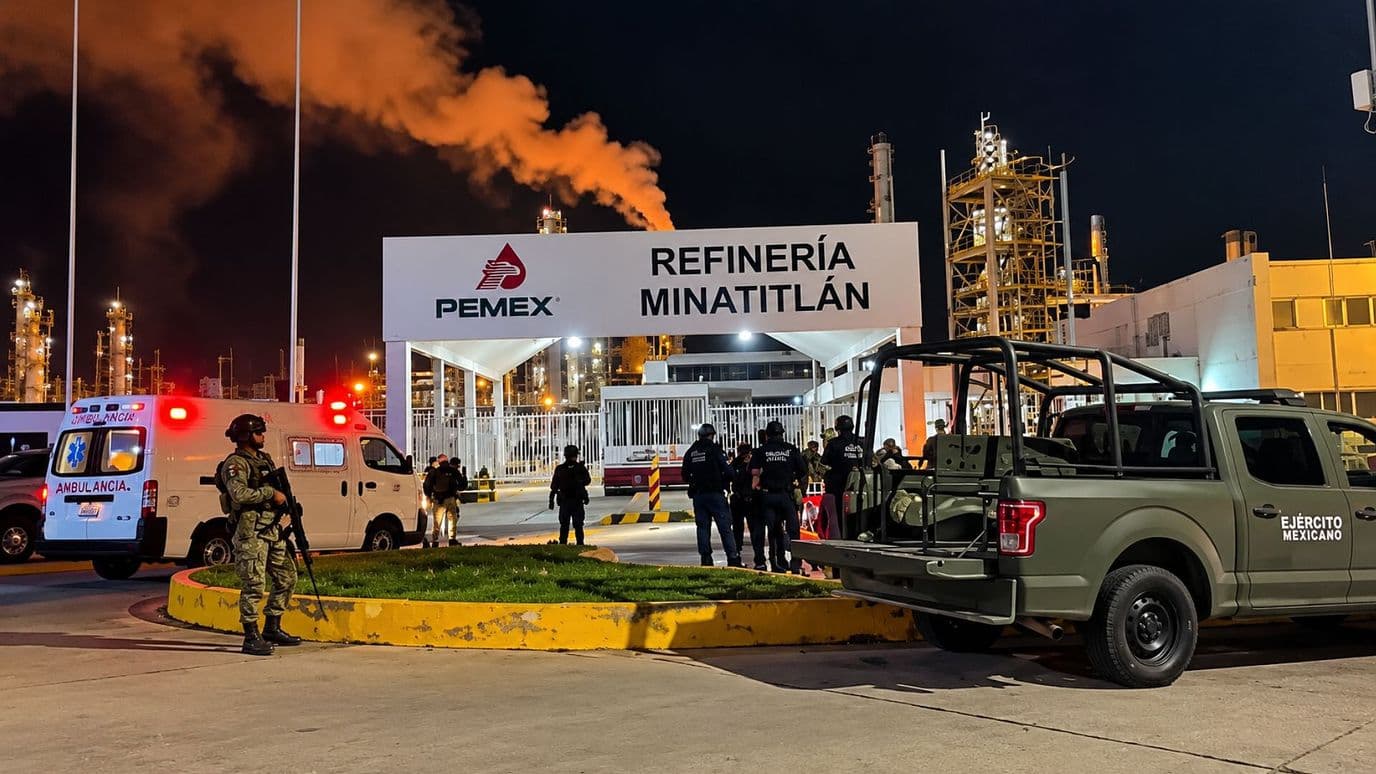 Ataque Armado en Refinería de Minatitlán Dejó Dos Trabajadores de Pemex Heridos