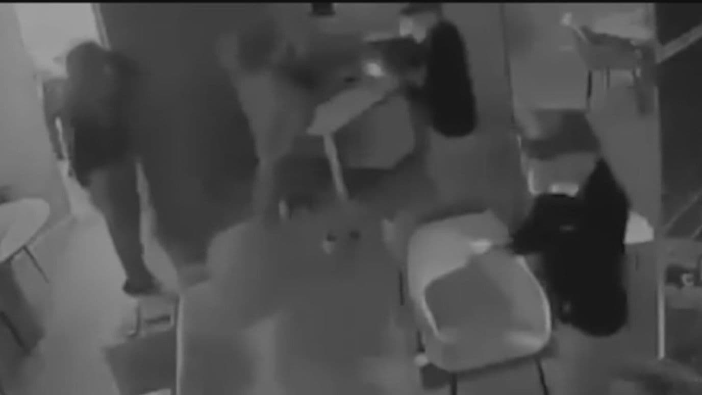 Video | Encapuchados Roban Archivos y Dinero de Notaría en Nuevo León