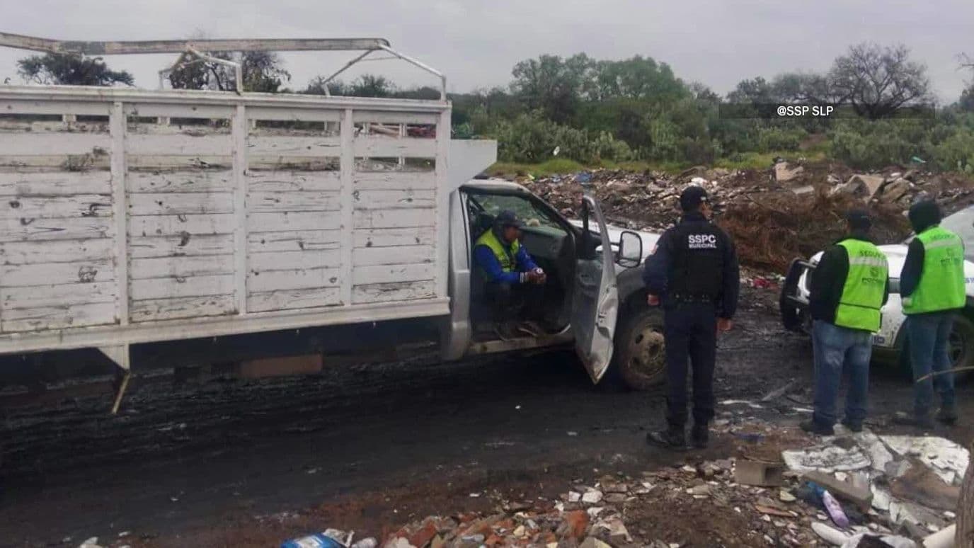 Detienen a Tres Personas por Tirar Residuos en Zona de Terracería en SLP
