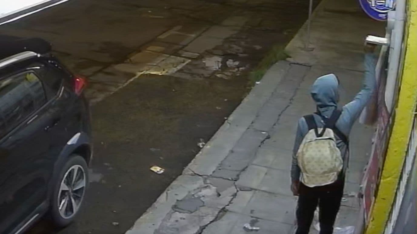 Video Robo Medidor Negocio Carnes Frías Luz Colonia Santiago Puebla