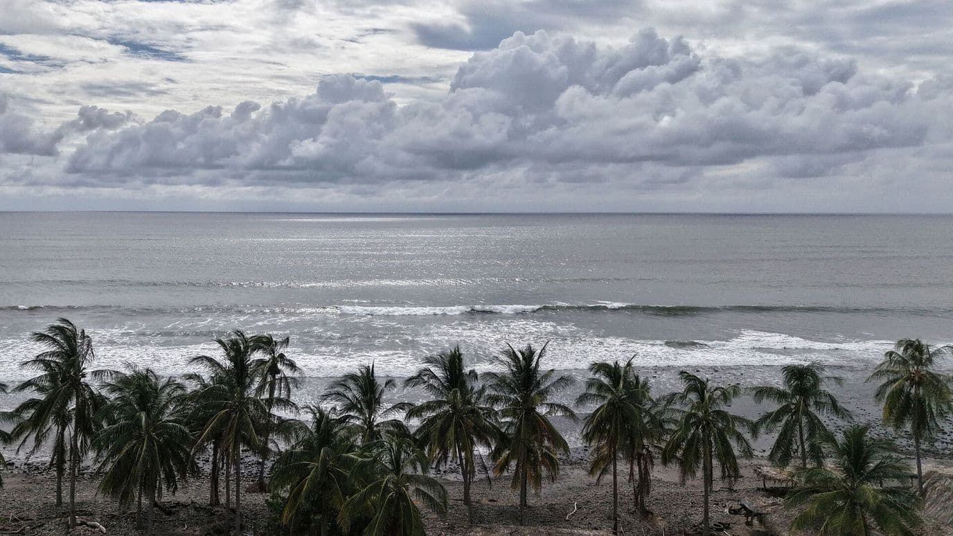 'Se Puede Intensificar': Protección Civil Pide Estar Alerta por Huracán Simon