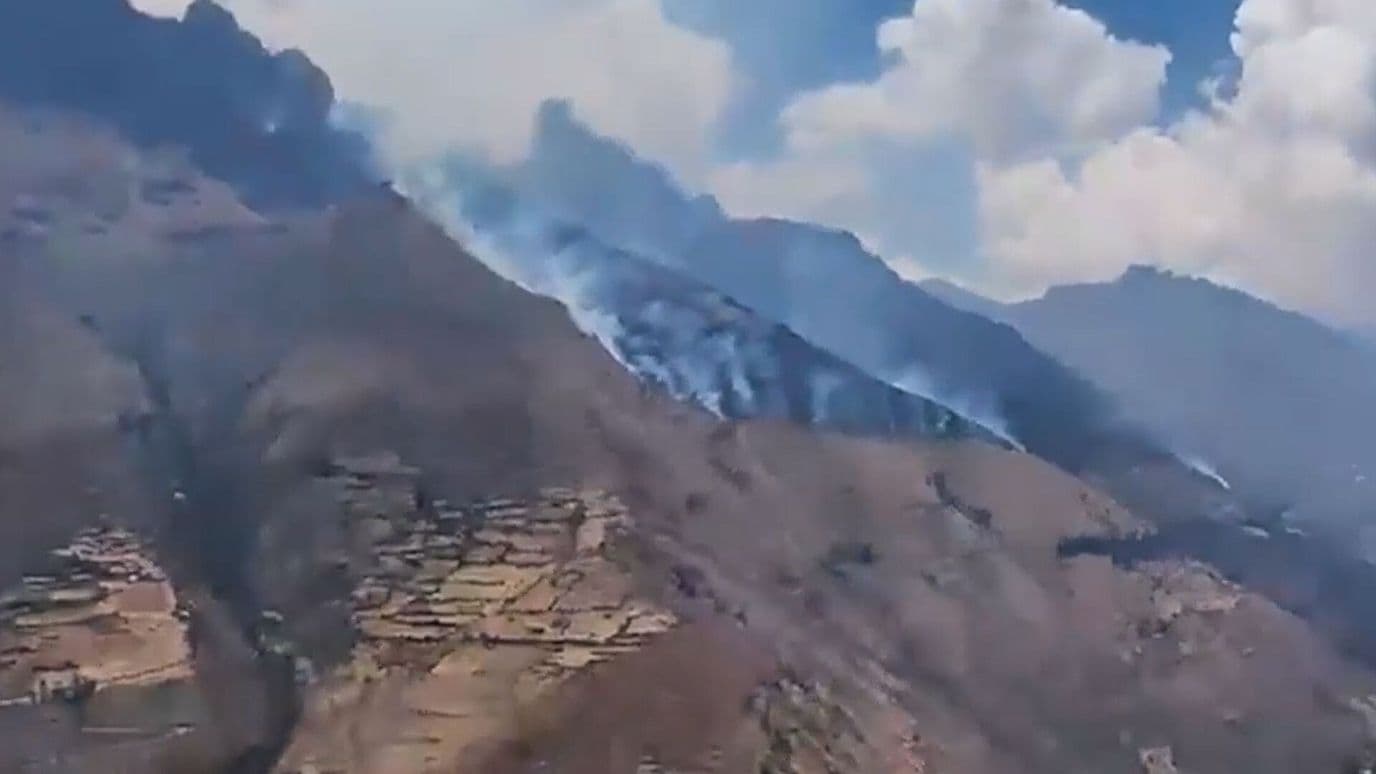 Incendio consume 200 hectáreas de pastizales y tierra de cultivo en Cusco, Perú