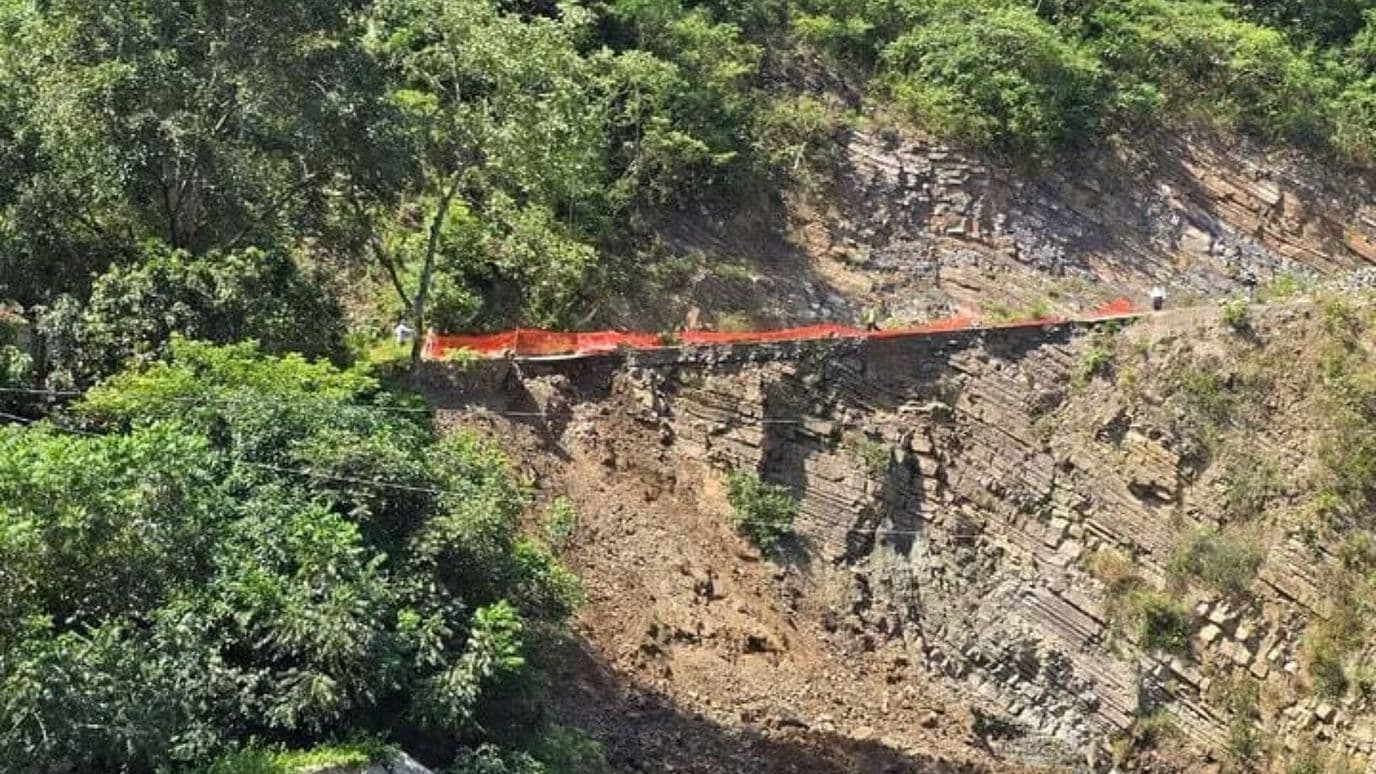 Acceso Entre Zontecomatlán y Huayacocotla Es Cerrado Temporalmente por Lluvias