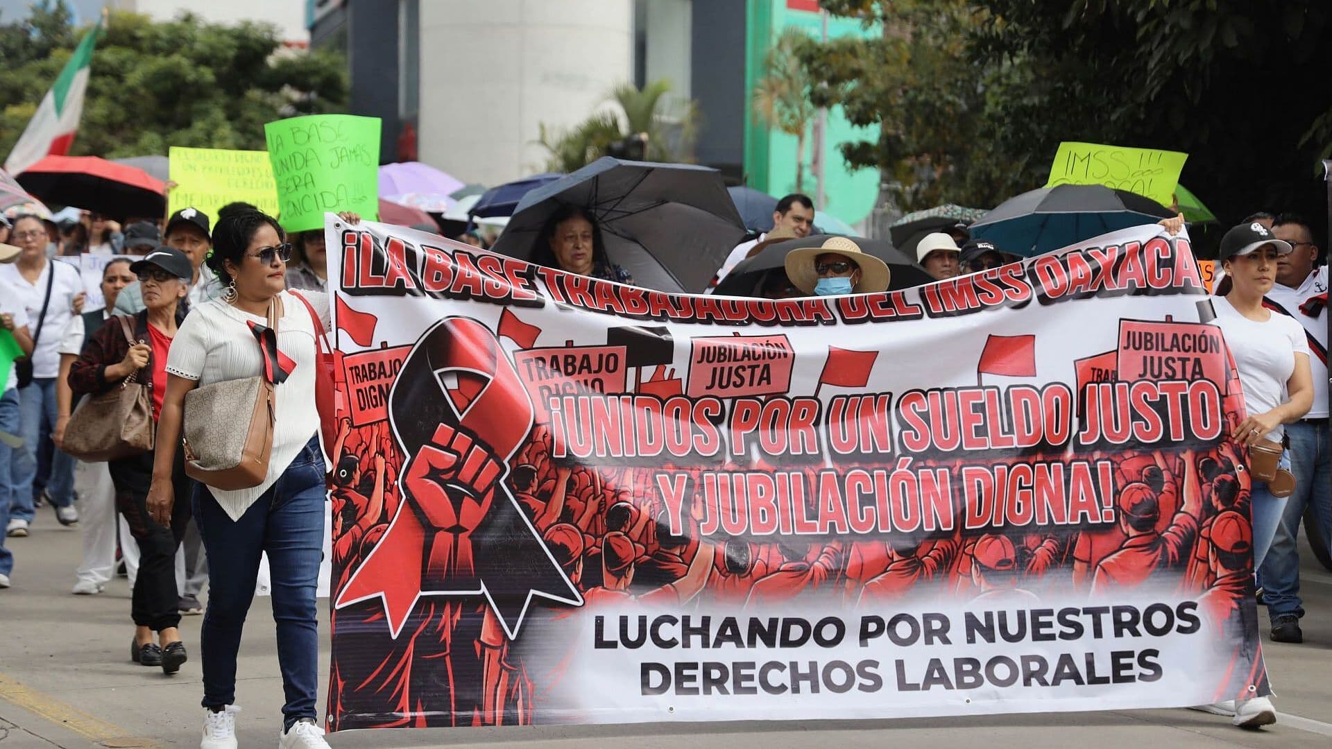 Trabajadores del IMSS Convocan a Megamarcha en Todo el País