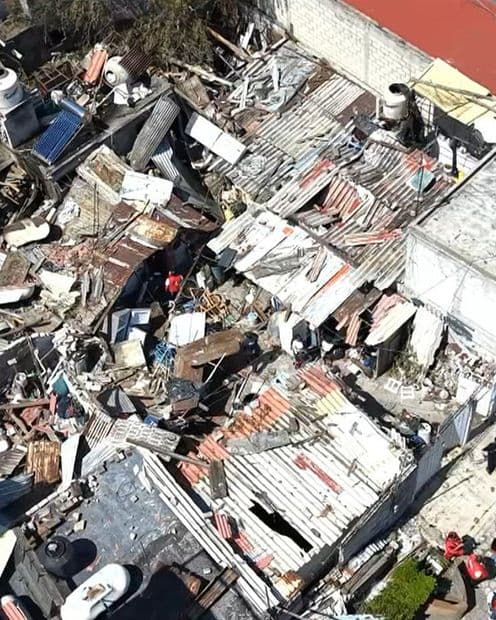 Dron de N+ Capta Casa Destrozada por la Explosión de Gasera en Coacalco