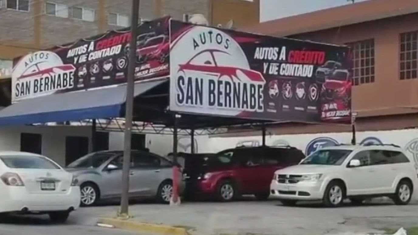 Detienen a Menor de 16 Años y Recuperan Carros Robados en Monterrey