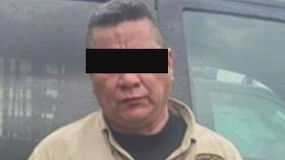 Detienen a Motociclista con Placas Colgadas en Monterrey