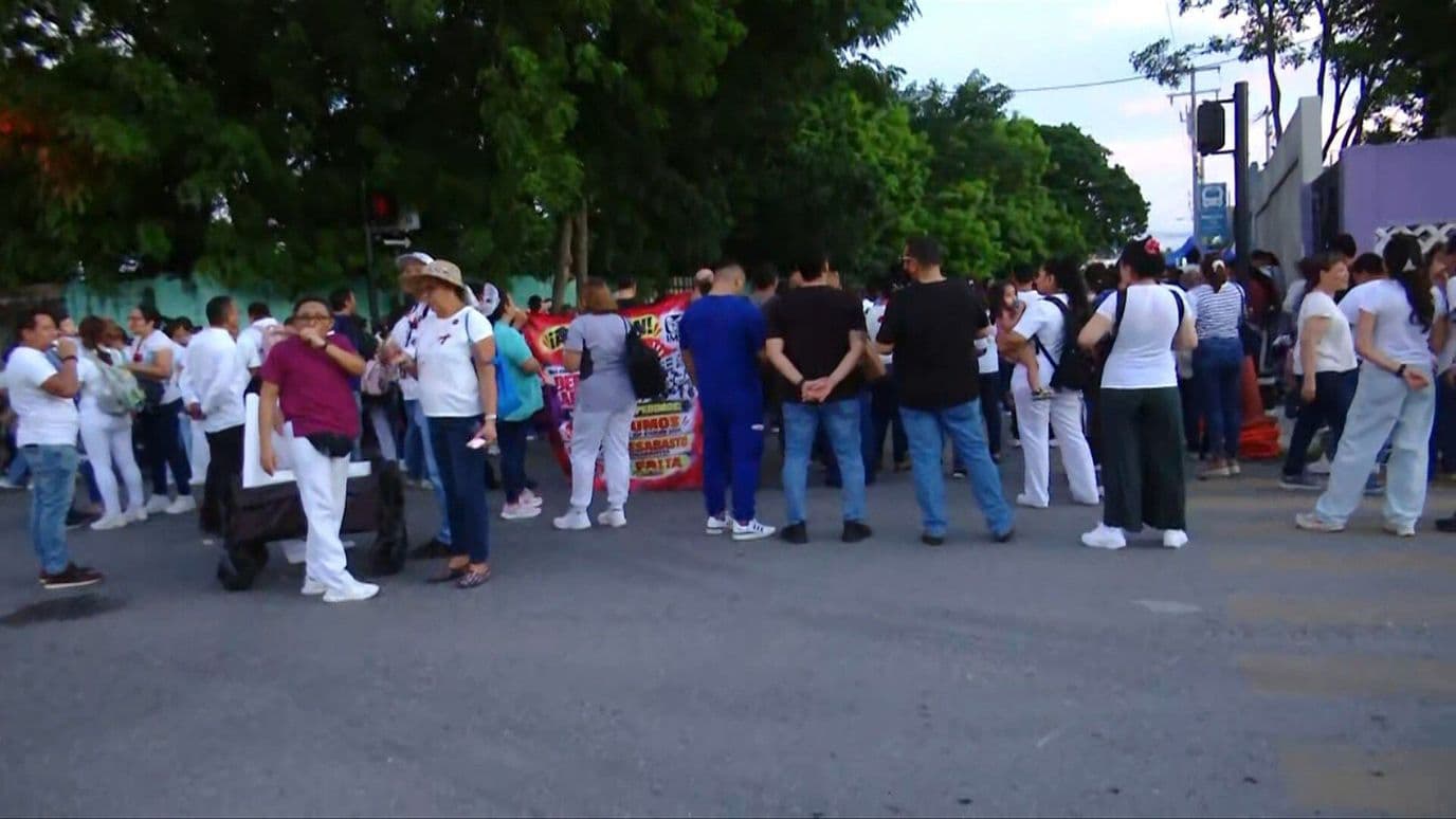 En Mérida Trabajadores del IMSS se Suman a la Mega Marcha Nacional