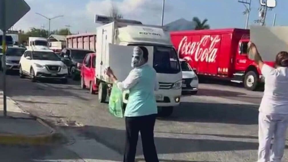 Colapsan con Bloque Vialidad en Allende, NL