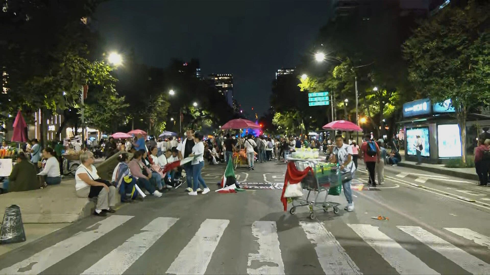 Concluye Marcha del IMSS en CDMX con Saldo Blanco; Mantienen Bloqueo en Reforma