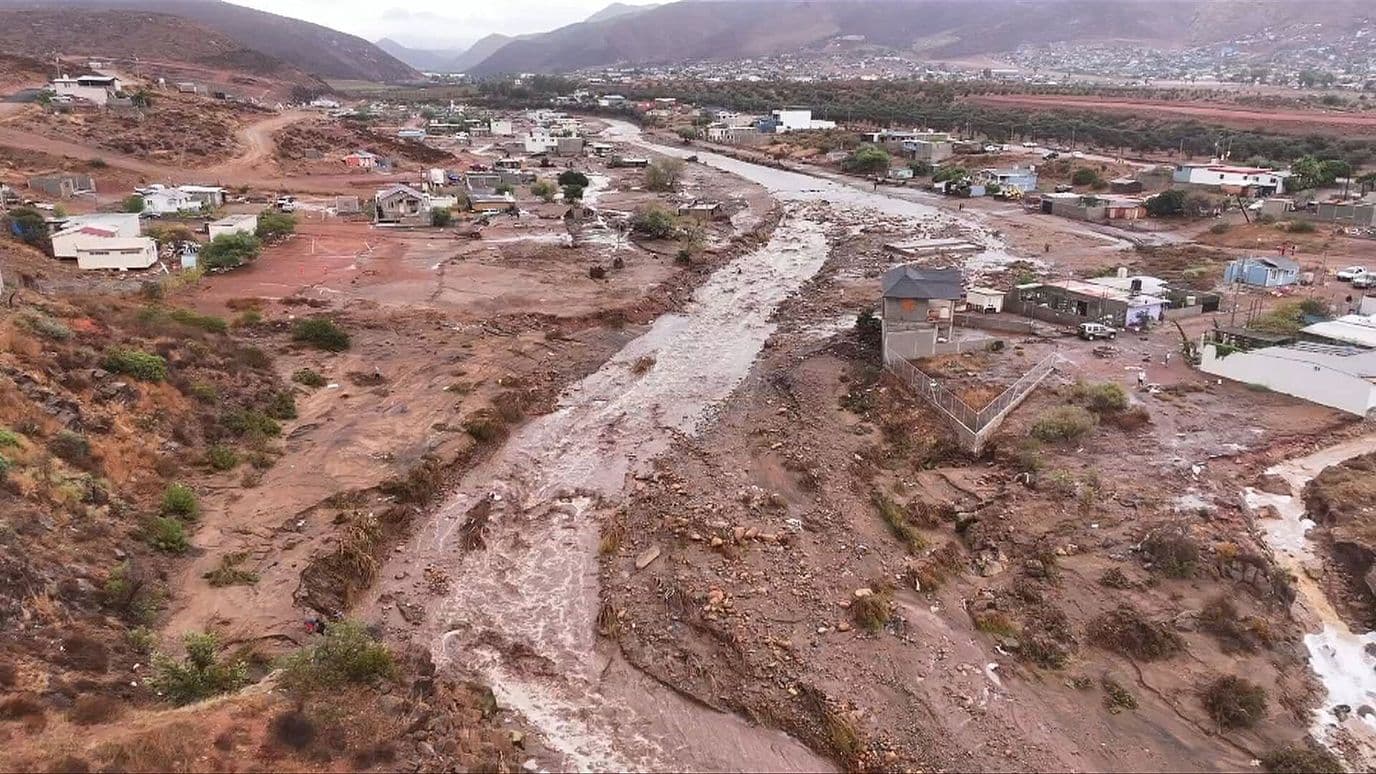 En Ensenada, Baja California, Suman 7 Personas Fallecidas por el Paso de Rachel