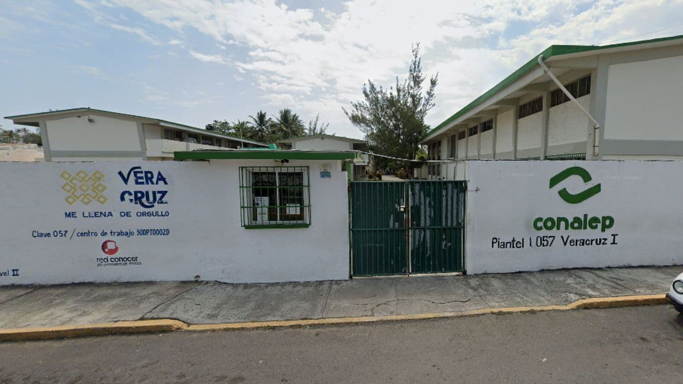 Detienen a Presunto Agresor de Mujeres Afuera de CONALEP 1 en Las Antillas Veracruz