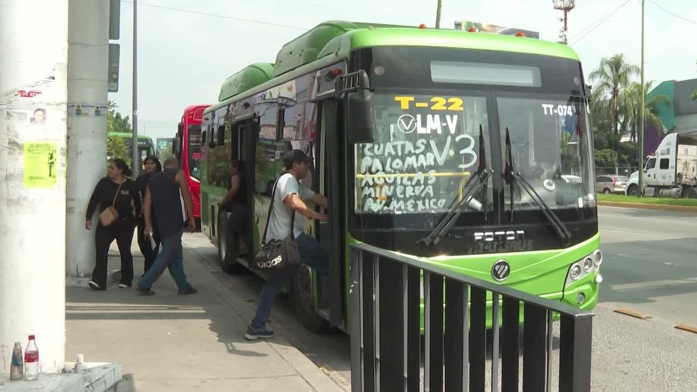 Usuarios del Transporte Público Esperan la Ruta López Mateos por Hasta 1 Hora