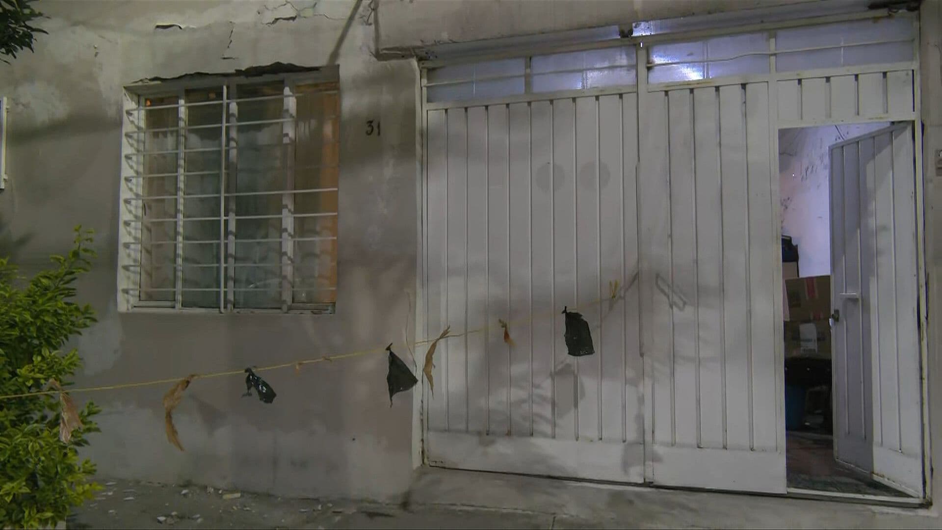 'Escuché un Estruendo': Desalojan Casa por Riesgo de Colapso en Iztacalco, CDMX