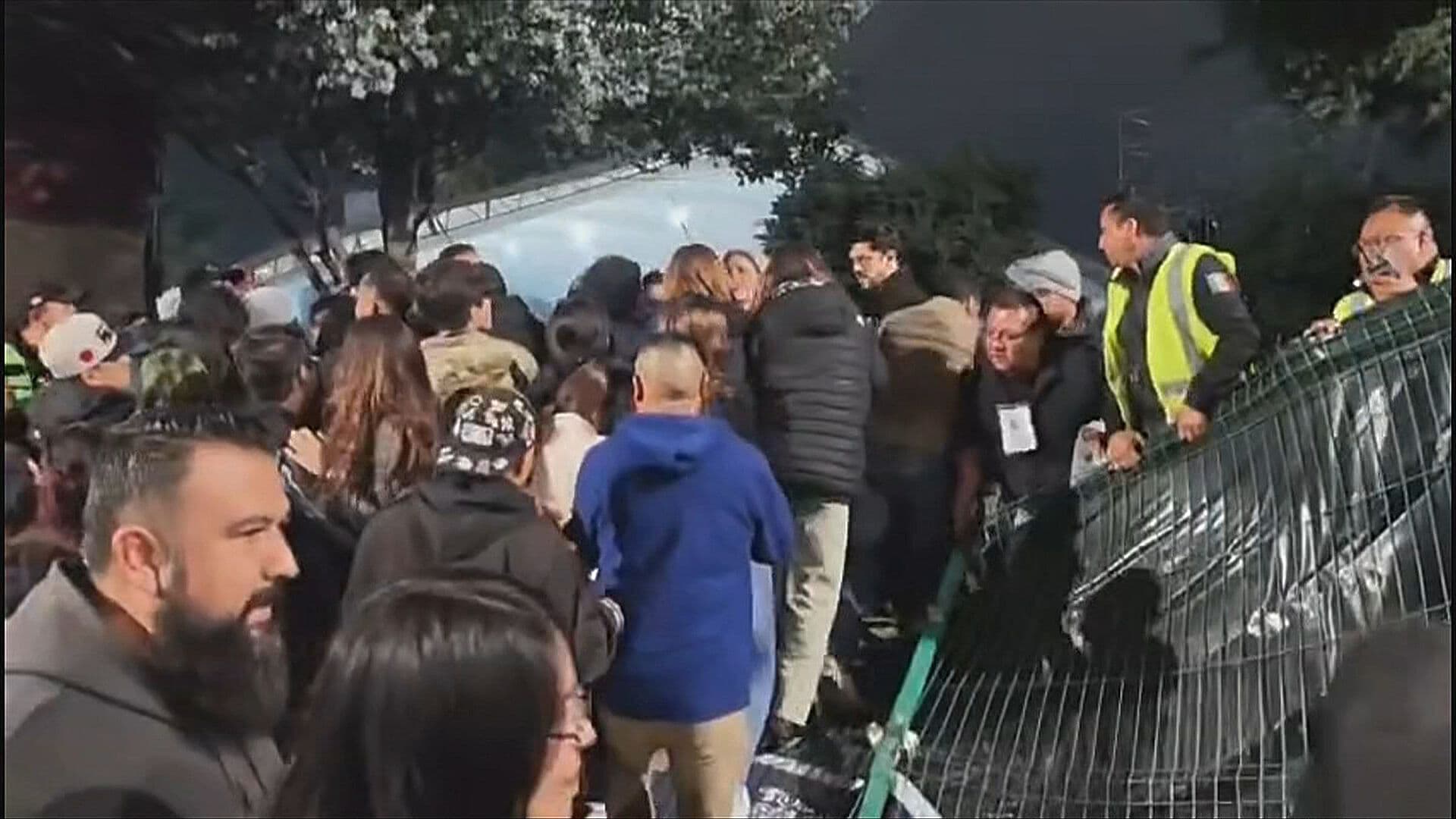 Dan Portazo en Concierto de Caifanes en Feria del Alfeñique de Toluca