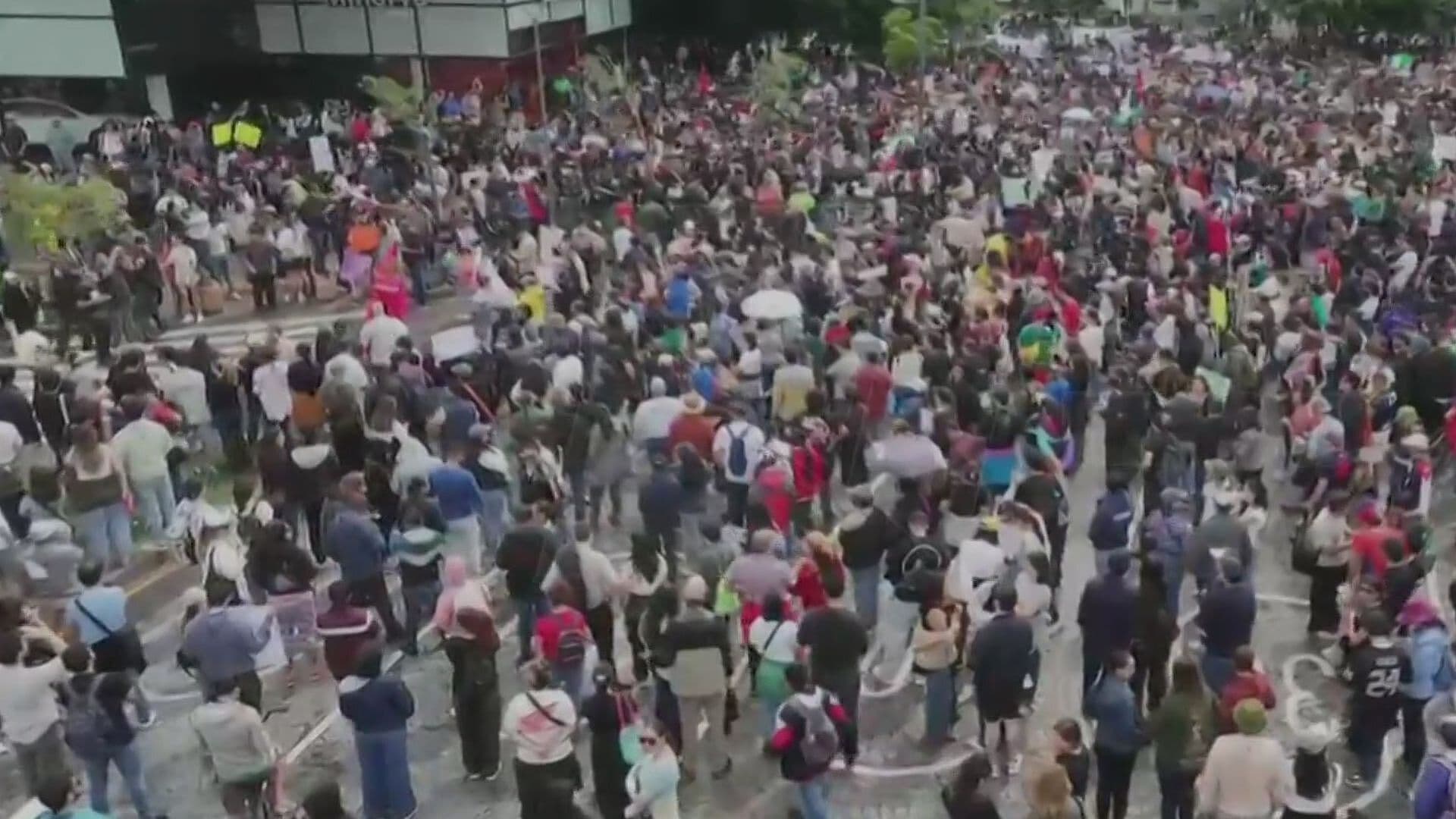 Separan de Cargo a Dos Policías tras Protesta de Agua Limpia en Jalisco