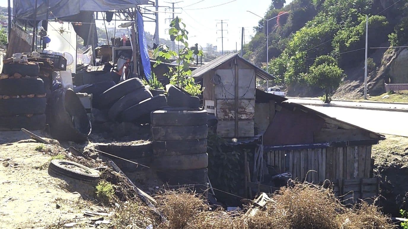 Viviendas Irregulares Reducen Canalización del Río Tijuana de 250 a 12 Metros