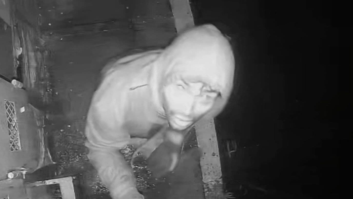 Cámara de Vigilancia Graba Cuando la Roban en Puebla