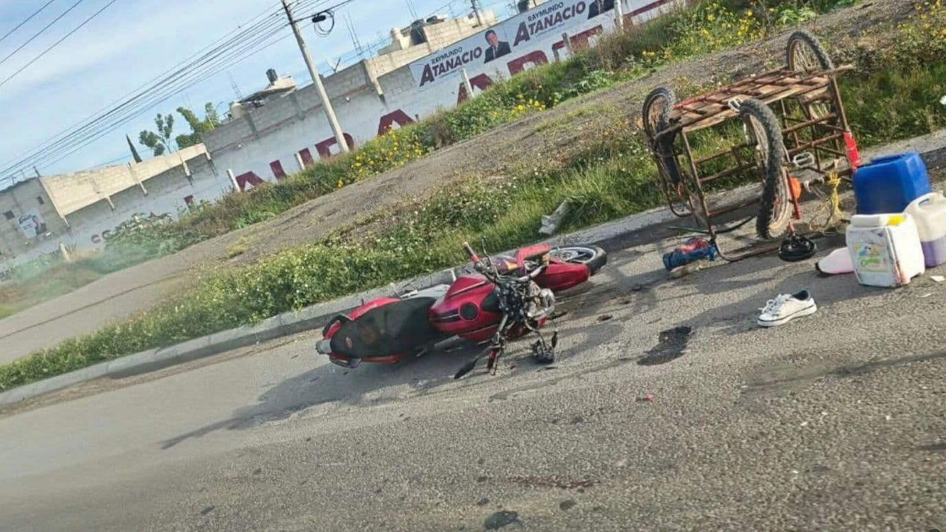 Tamalero Triciclo Atropellado por Motociclista Autopista México Puebla San Antonio Abad