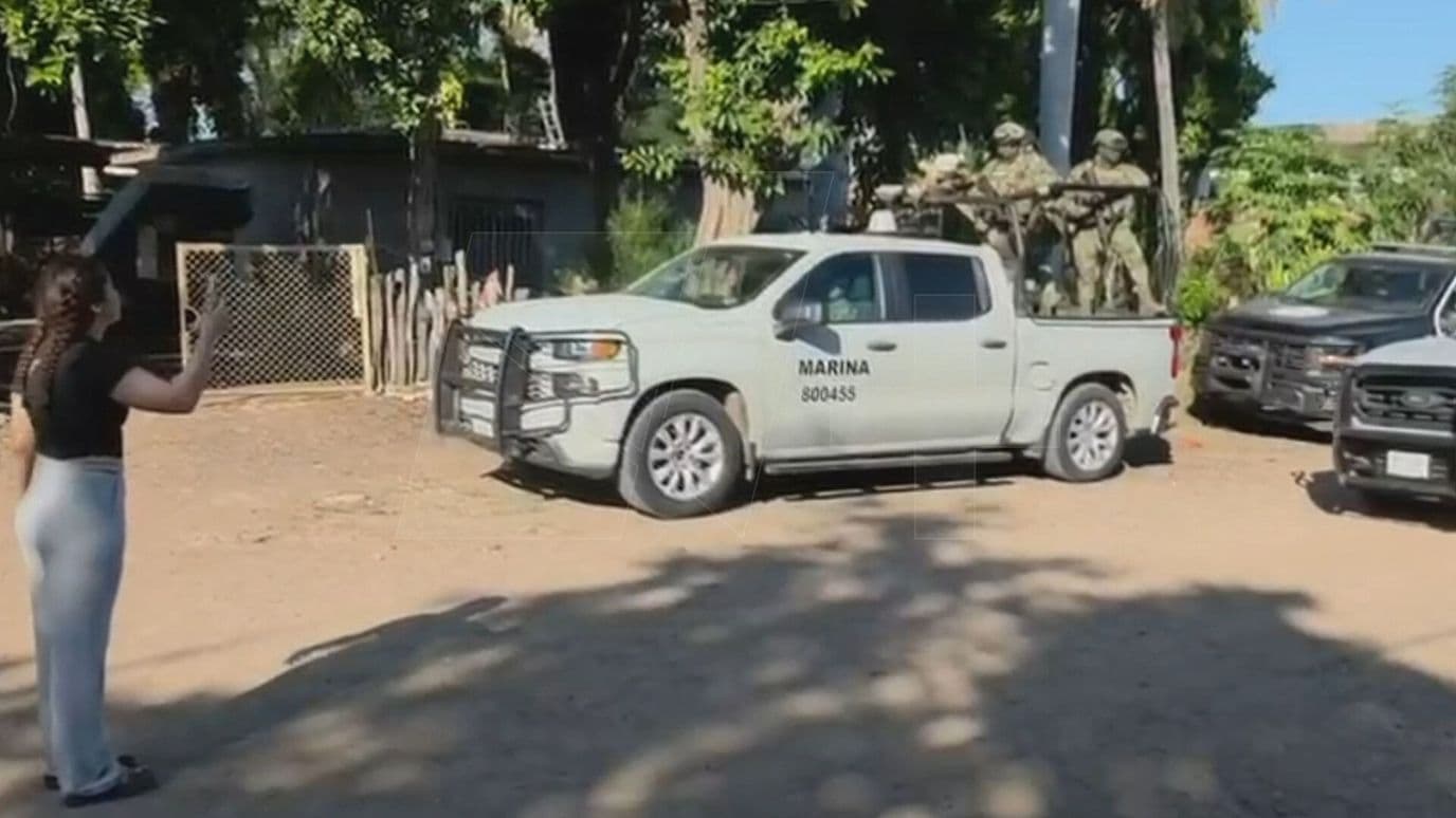 Detienen a Carlota 'N' durante Cateo en el Municipio de Culiacán, Sinaloa