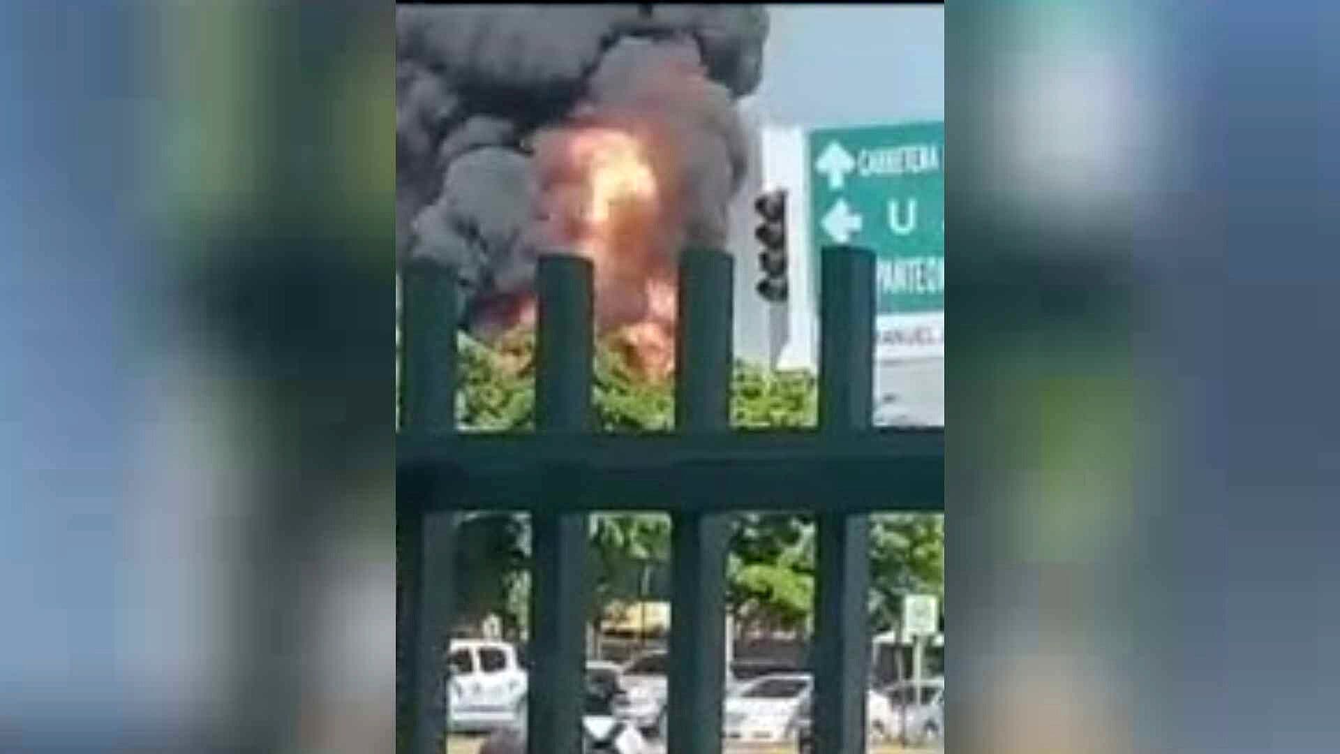 Se Incendia Bodega en los Mochis, Sinaloa: Hay una Gran Columna de Humo