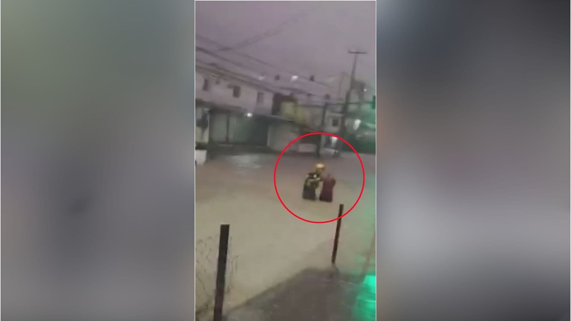 Video | Rescatan a Adultos Mayores Atrapados en Inundación de Monterrey, Nuevo León