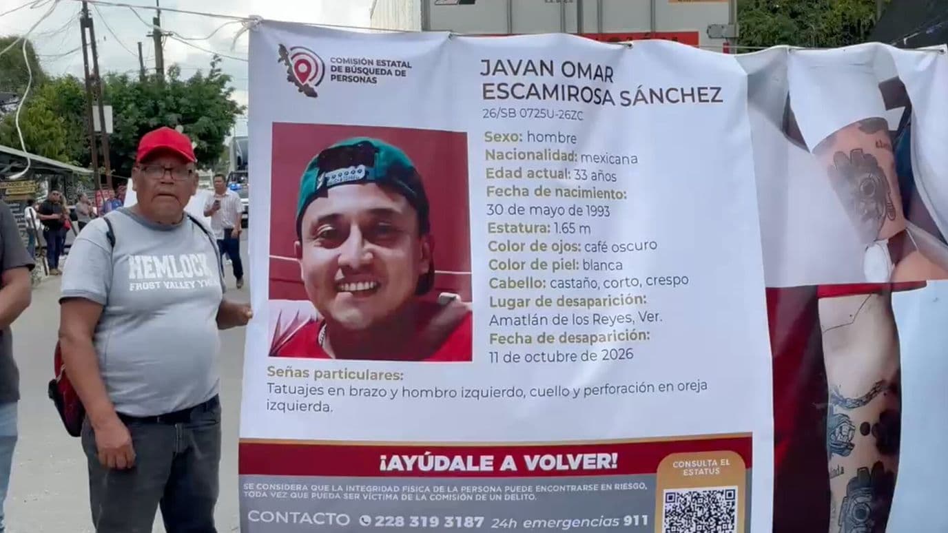 Bloquean Entrada a Peñuela en Amatlán de los Reyes por Joven Desaparecido
