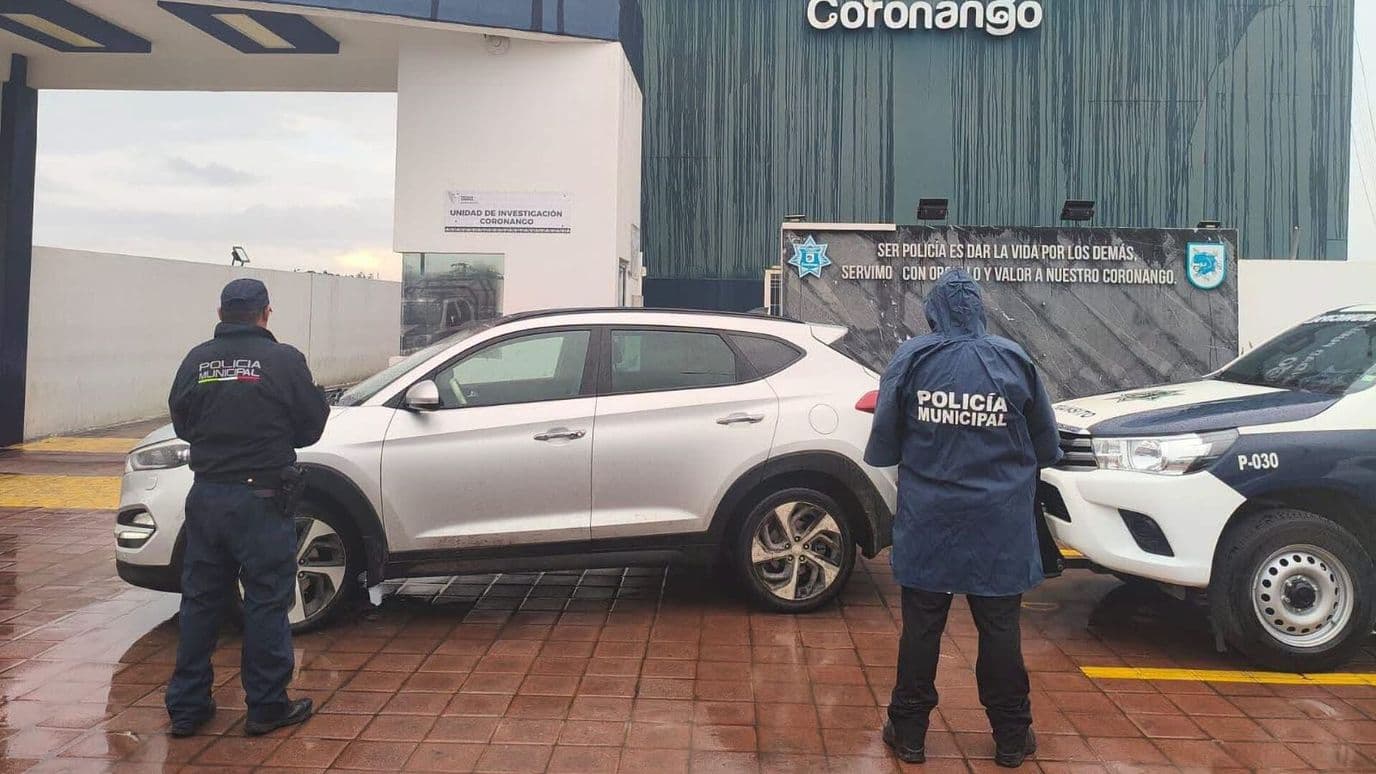 Vehículo Reporte Robo Recuperado Calle Besanas Campos Cultivo Coronango Puebla