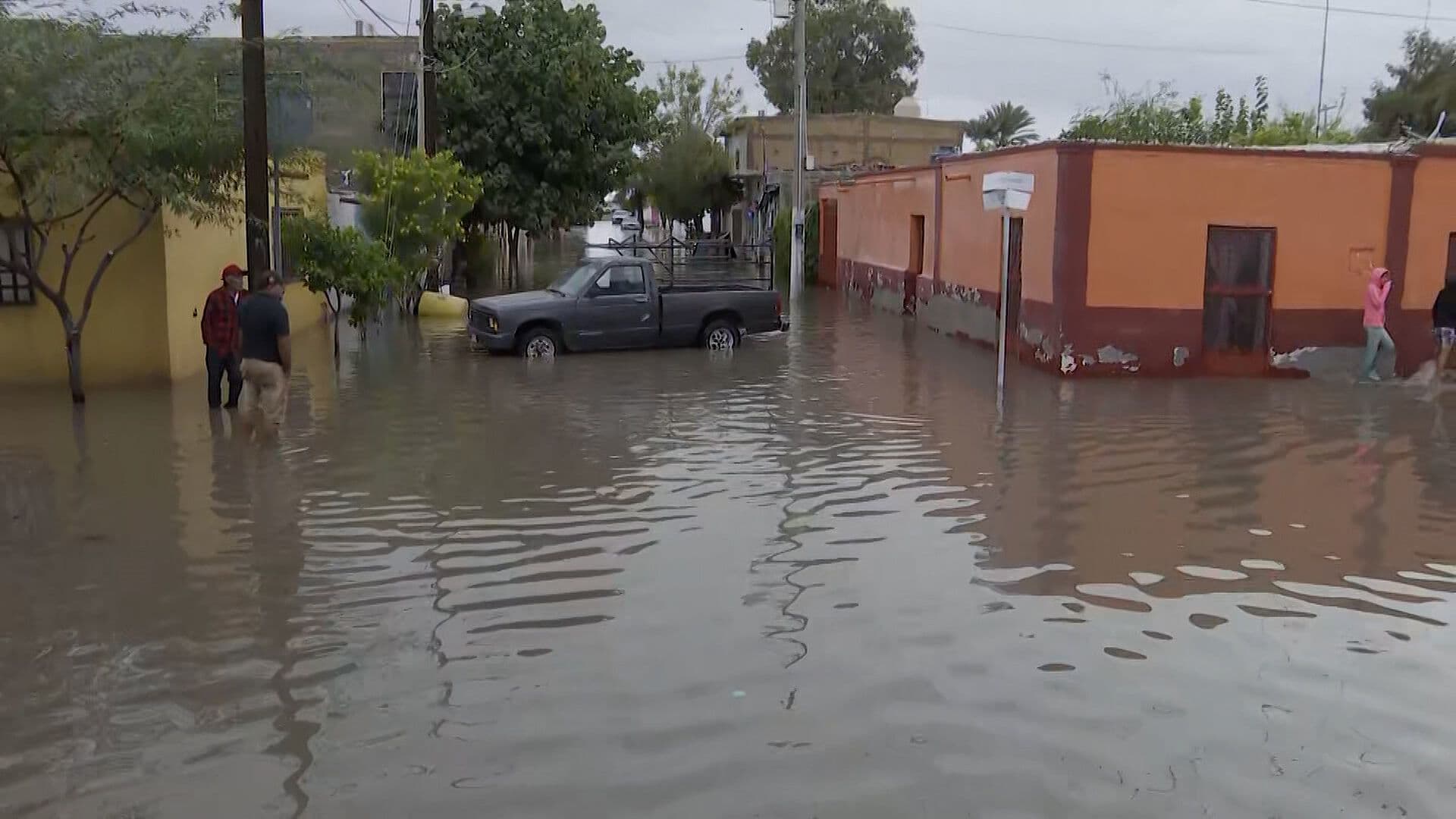 Lluvias Dejan Bajo el Agua la Comunidad de San Pedro, Coahuila