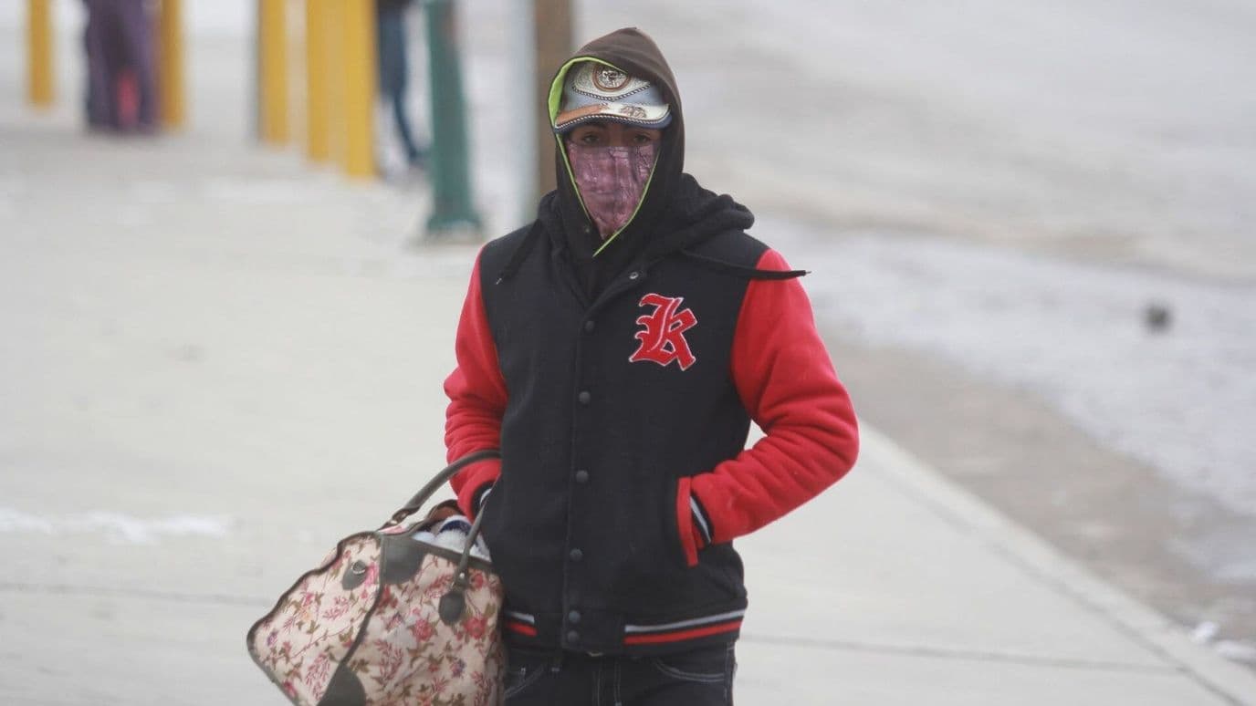 Frente Frío 2 Deja Temperaturas de 7 Grados, Lluvias y Fuertes Vientos en Chihuahua