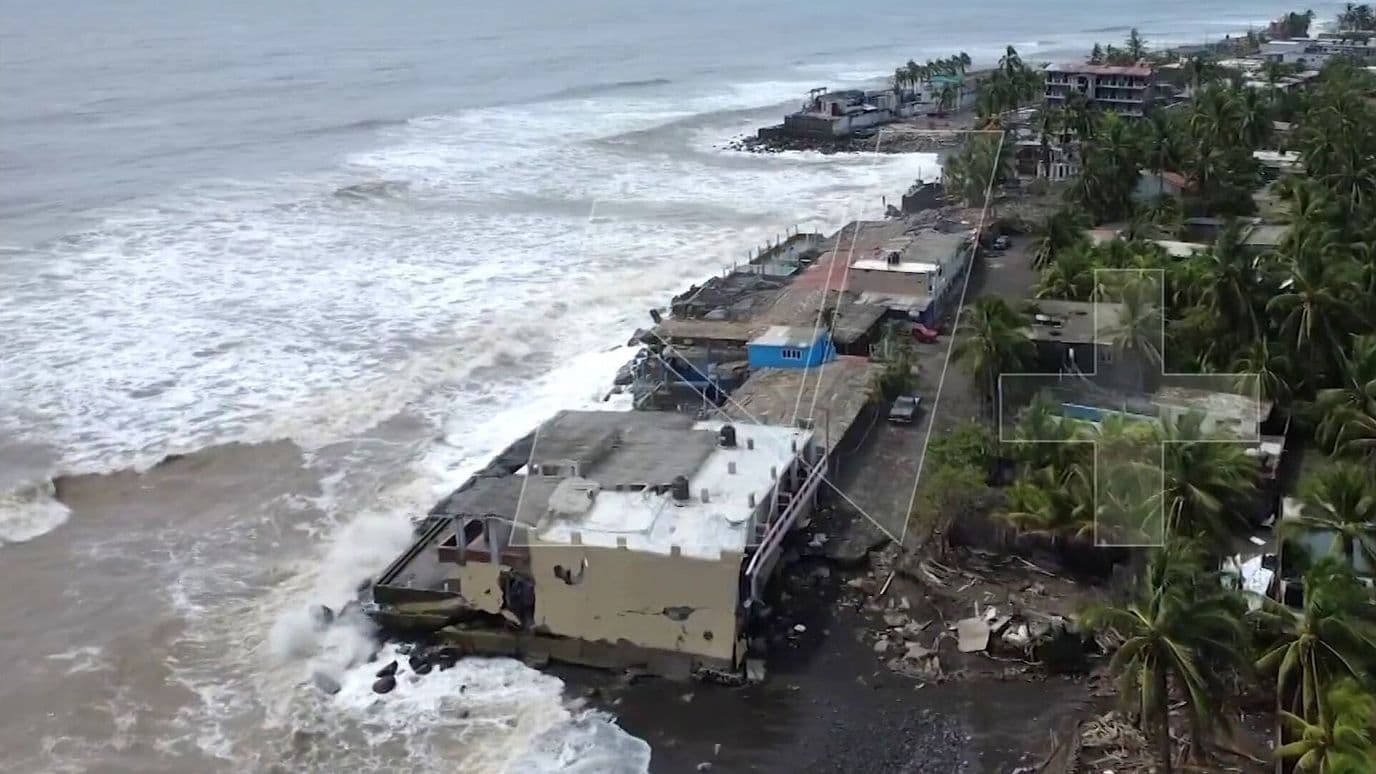 Colima Activa Alerta por Trudy; Prevén Lluvias Torrenciales y Olas de Más de 5 Metros