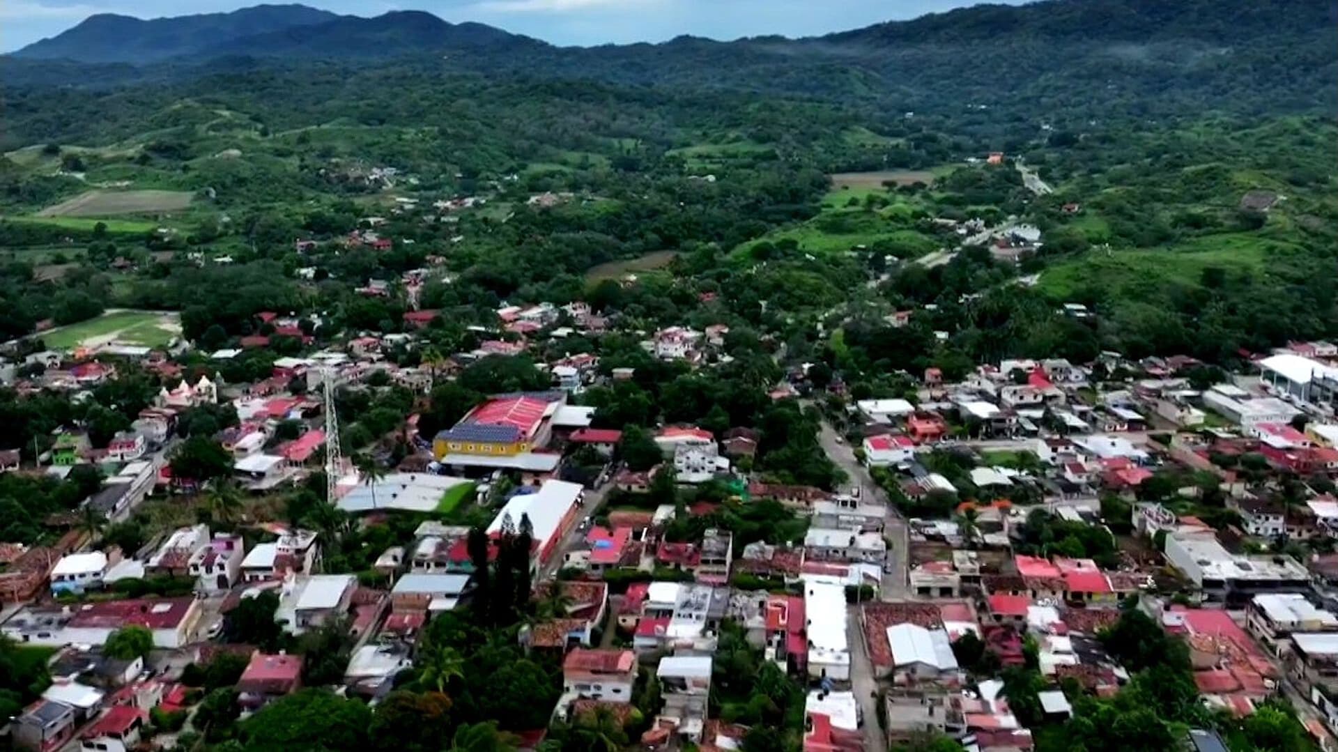 Huracán Trudy Amenaza Jalisco con Lluvias Intensas y Fuertes Vientos en la Costa