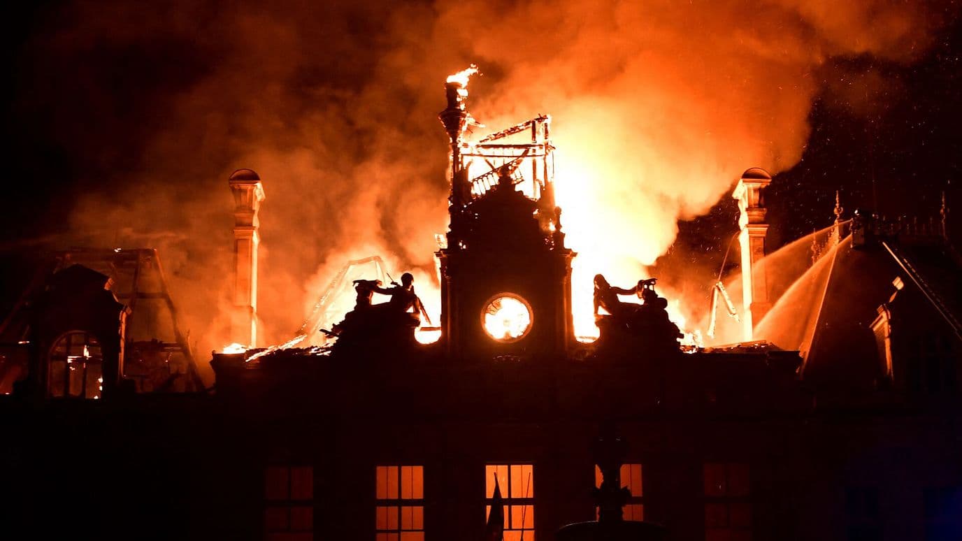 Se derrumba Torre de Limoges tras ser Incendiada