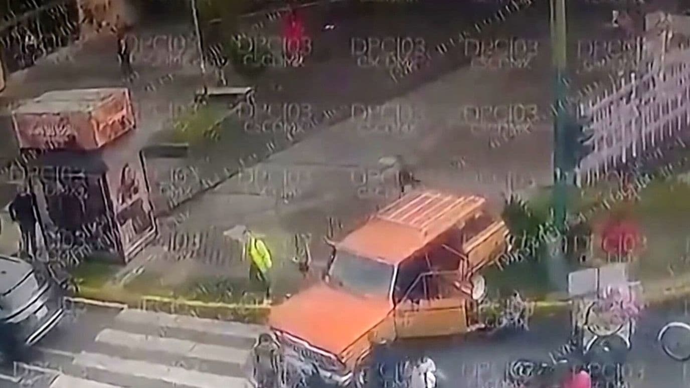 Conductor Intenta Huir Tras Choque y Atropella a Padre e Hijo en Benito Juárez, CDMX