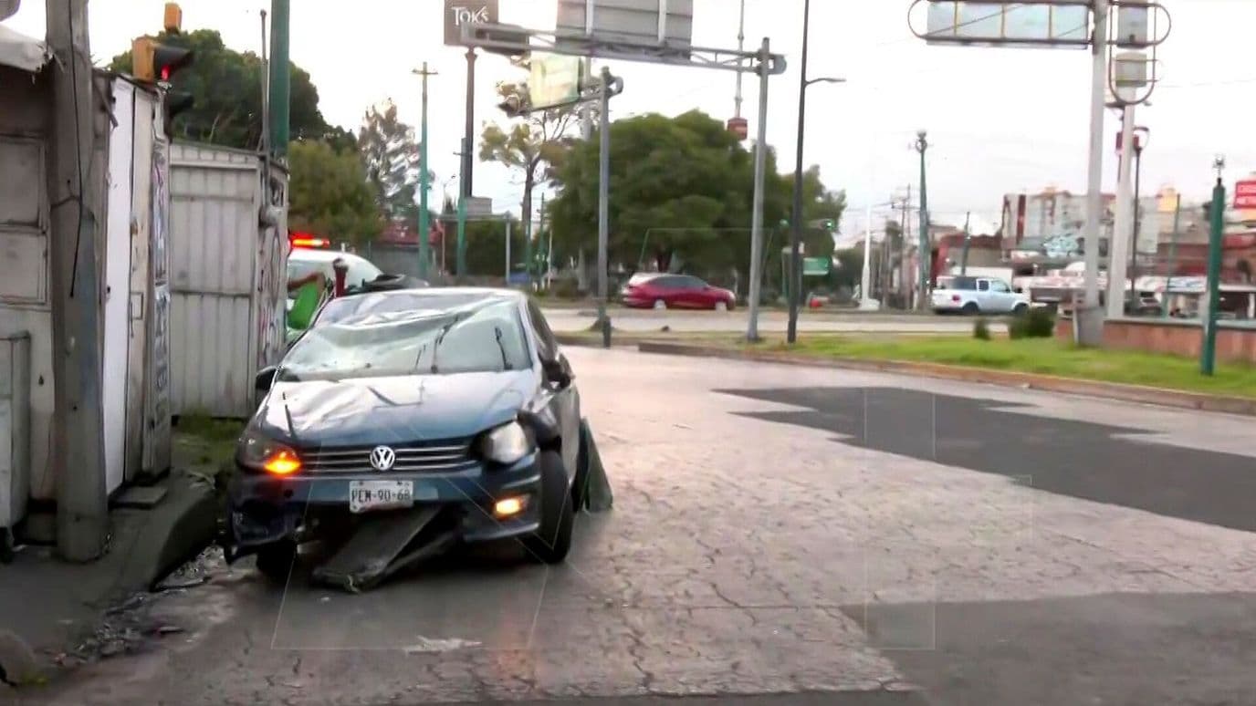 Volcadura Provoca Movilización en Eje 3 Norte y Vallejo en Azcapotzalco, CDMX