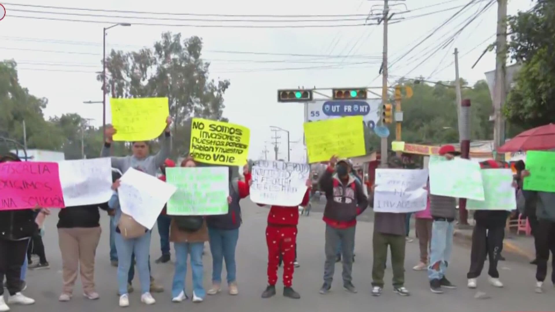 Bloquean la Carretera Federal México-Texcoco por Presunto Despojo de Terrenos y Viviendas